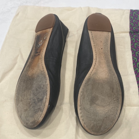 Tory Burch Chelsea Black Leather Cap Toe Bow Ballet Flats Size 7 1/3 - Picture 3 of 4